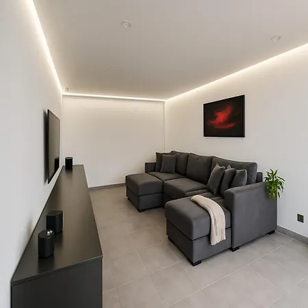 Apartament Orquidario In The Centre And Near The Estepona
