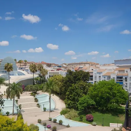 Orquidario In The Centre And Near The アパート